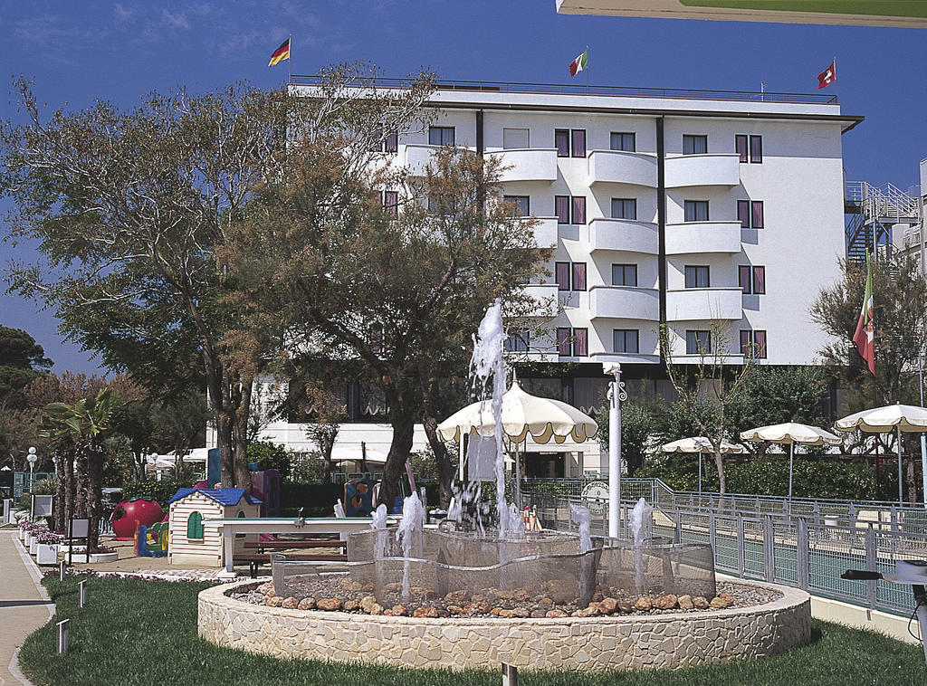 Hotel Delle Nazioni Milano Marittima Exterior foto